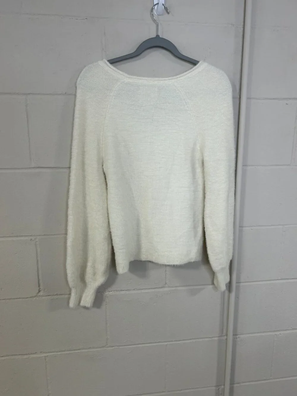 Abercrombie Fitch Sweater Womens Extra Small Soft AF Balloon Sleeve Ivory